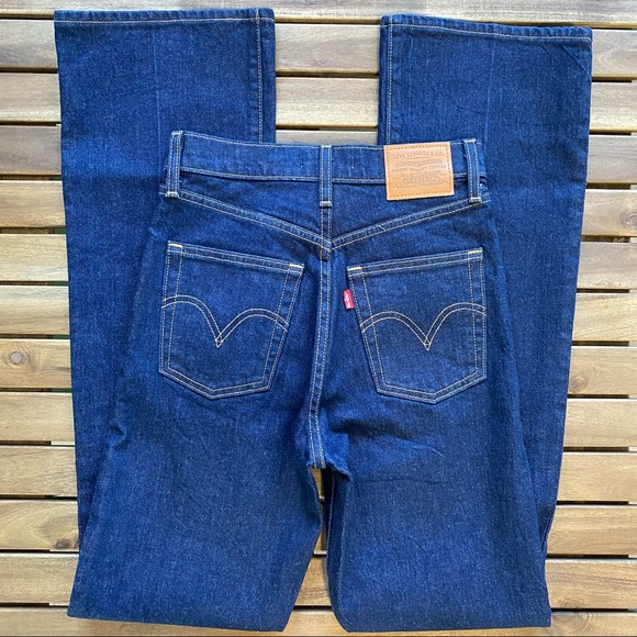 Levi's Ribcage Jeans - Picture 7 of 13